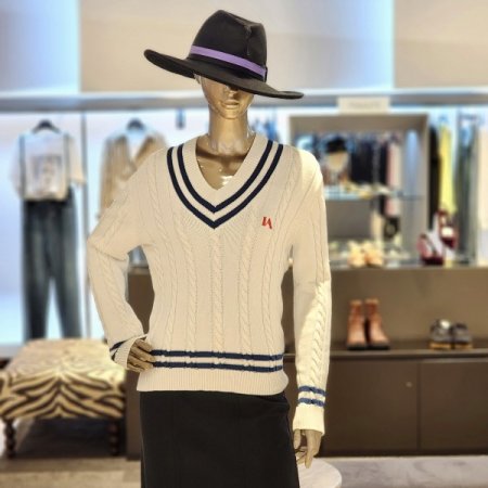 두줄 배색 브이넥 긴팔 니트