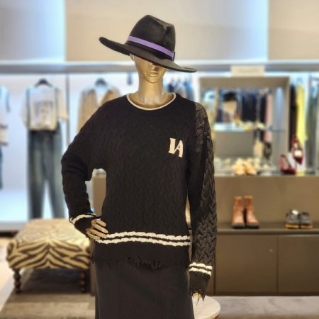 라인배색 라운드 울혼방 케이블 니트