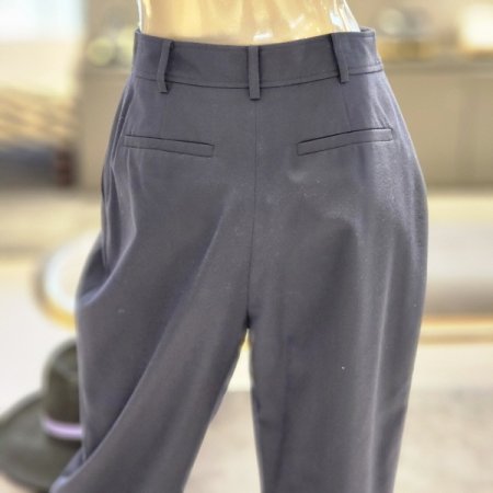 금장버튼 핀턱주름 배기팬츠