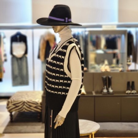 뽀글이 스트라이프 브이넥 니트 베스트