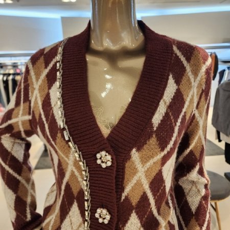 진주단추 큐빅장식 다이아패턴 가디건