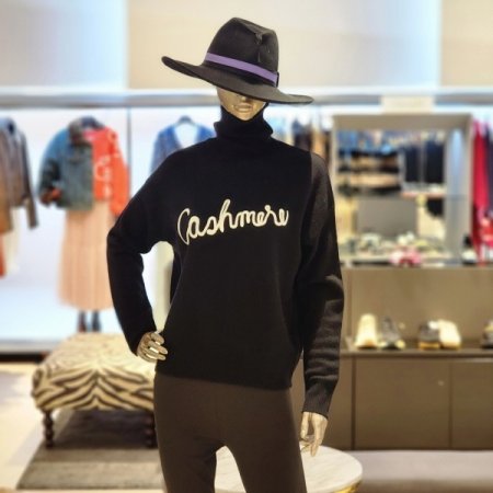 레터링 캐시미어 하이넥 니트 티셔츠