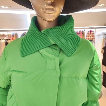 니트배색 덕다운 숏 패딩 점퍼