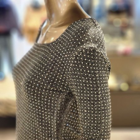 비즈장식 메탈 스판 티셔츠