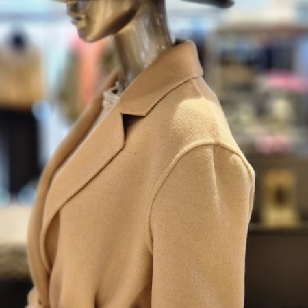 울 벨티드하프코트