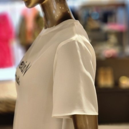 레터링 반팔블라우스