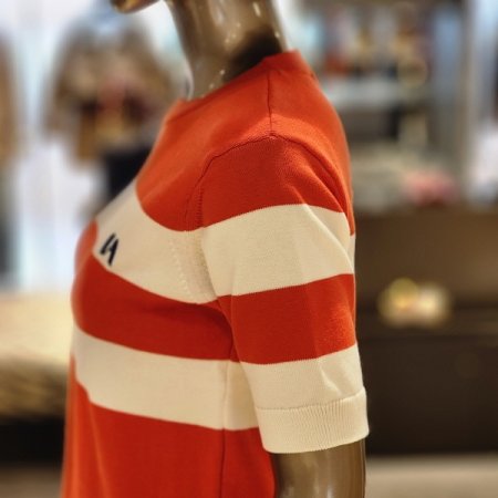 가로 스트라이프 반팔 라운드 니트