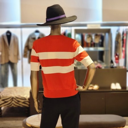 가로 스트라이프 반팔 라운드 니트