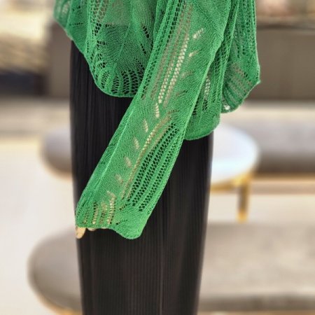 물결라인 밑단 그물 긴팔 니트