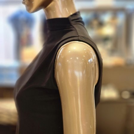 반터틀넥 민소매 스판 티셔츠