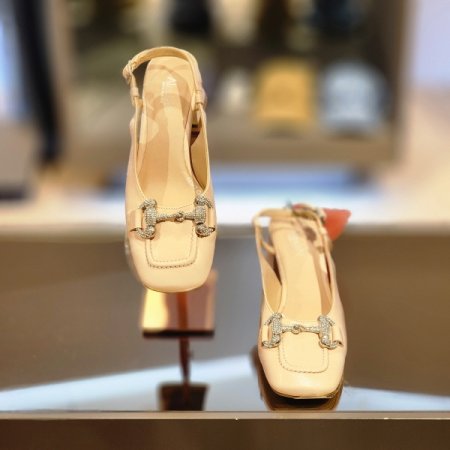 큐빅 체인장식 슬링백 샌들