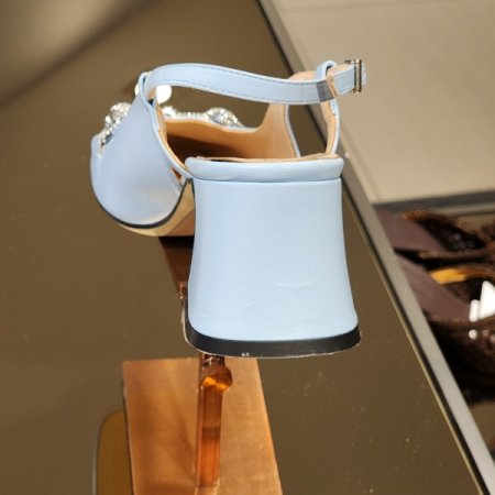 큐빅 체인장식 슬링백 샌들