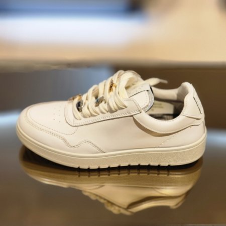 큐빅 참 장식 스니커즈