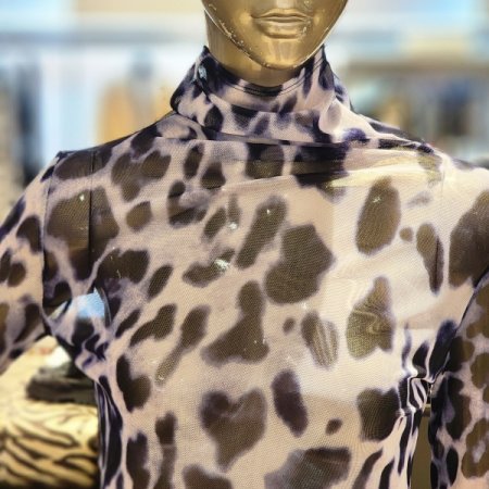 레오파드 터틀넥 메쉬 시스루 블라우스