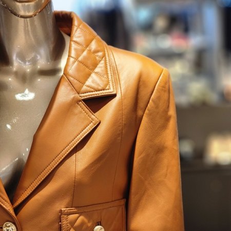 양가죽 포켓 싱글 쓰리버튼 자켓