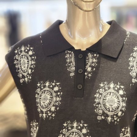 패턴 스트링카라니트