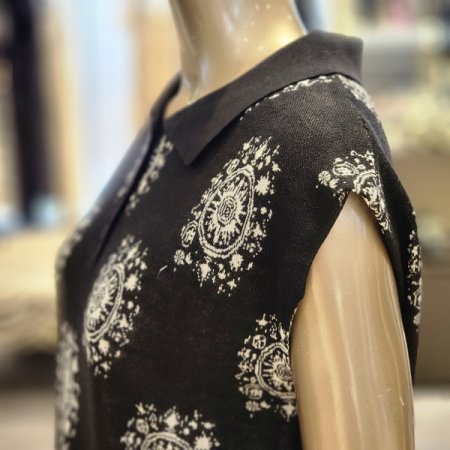 패턴 스트링카라니트