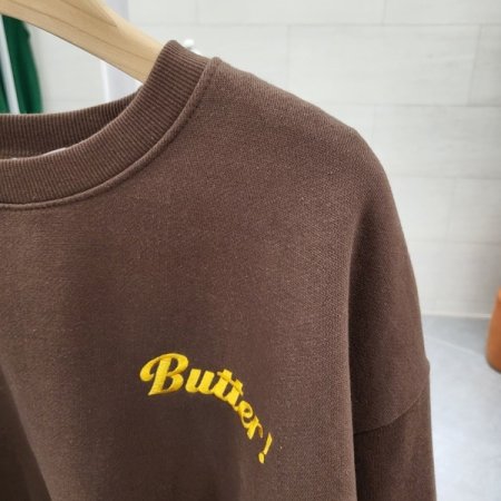 버터자수 크롭 기모맨투맨