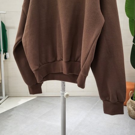 버터자수 크롭 기모맨투맨