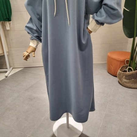 루즈핏 소매 후드배색 기모원피스