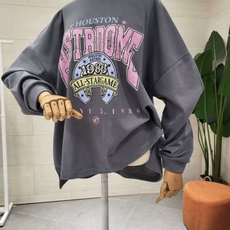 루즈핏 아스트 프린팅티셔츠