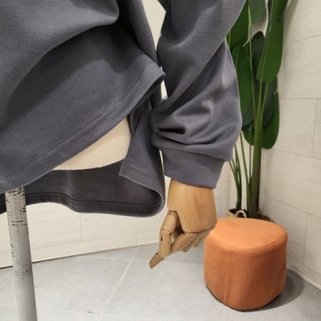 루즈핏 아스트 프린팅티셔츠