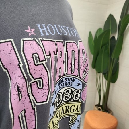 루즈핏 아스트 프린팅티셔츠