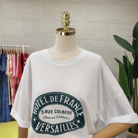 루즈핏 원형레터링 티셔츠