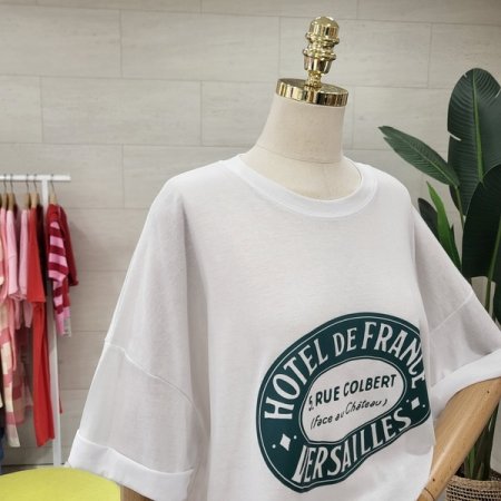 루즈핏 원형레터링 티셔츠