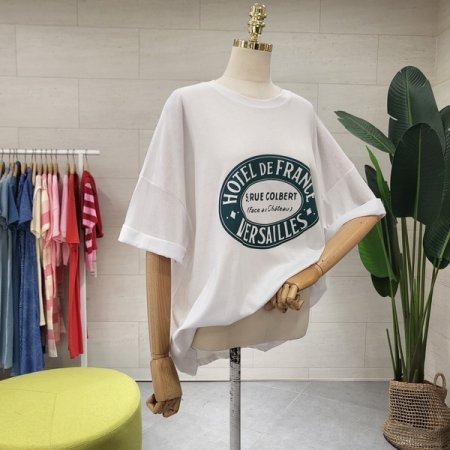 루즈핏 원형레터링 티셔츠