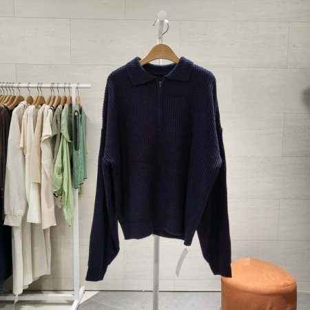 피넛카라 반지퍼 니트