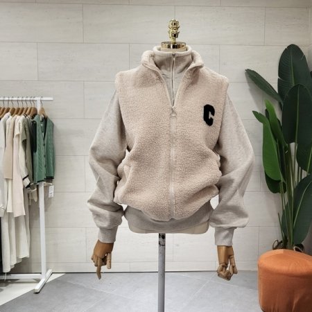 C뽀글패치 집업조끼