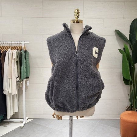 C뽀글패치 집업조끼