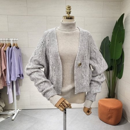 원버튼 꽈 니트가디건