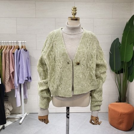 원버튼 꽈 니트가디건