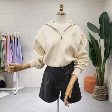 탄탄 스팽클 로고가디건