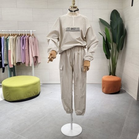 아노락 반집업니트넥 조거세트