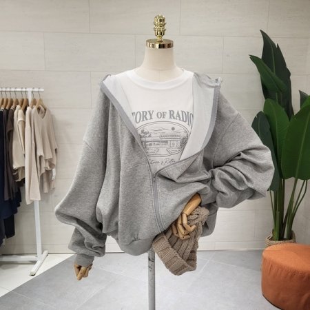 루즈핏 백레터링 씨티 후드점퍼