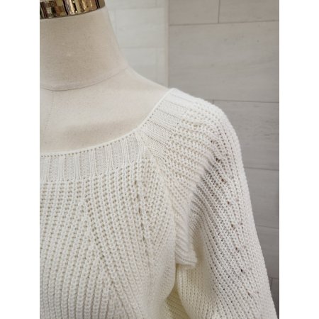 하찌 스퀘어넥 볼륨니트