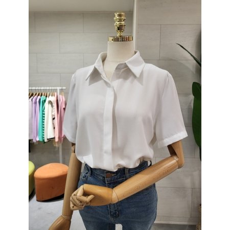 찰랑 히든버튼 반팔 블라우스