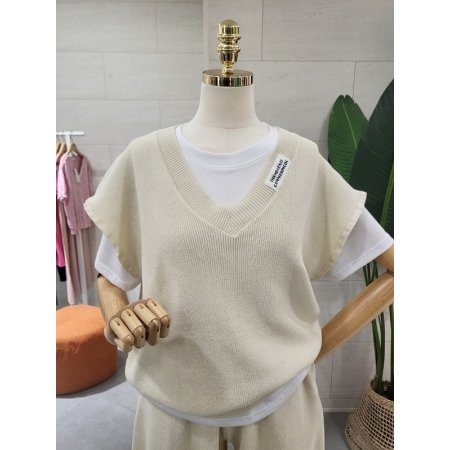 라벨 V니트 반바지세트