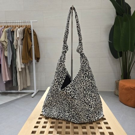 매듭 호피숄터백