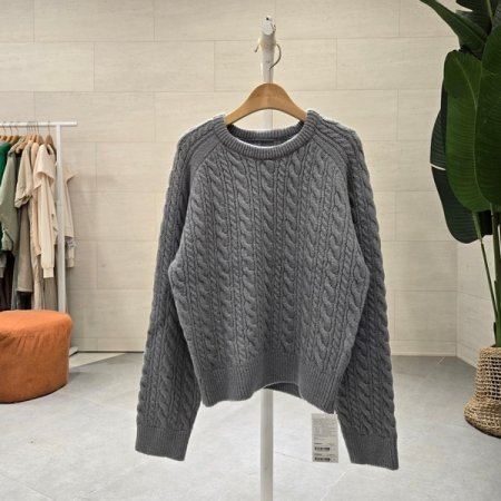 둥근넥 꽈배기니트