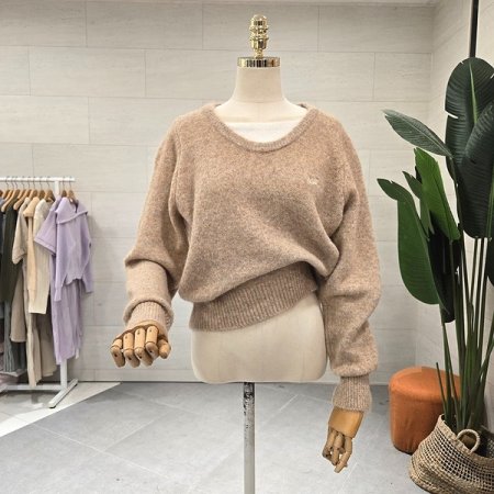 보카시 이중넥 니트