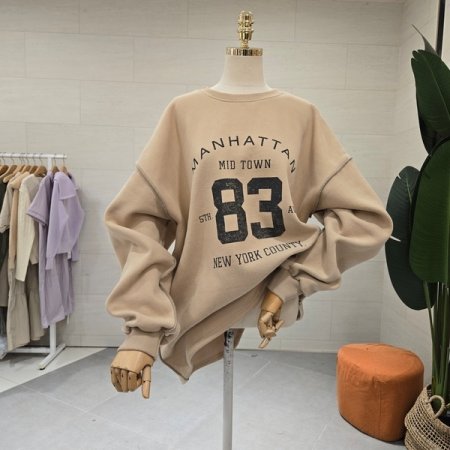 아웃스티치 하튼 양기모맨투맨