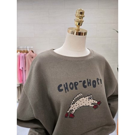 에잇컨셉 표범 기모 맨투맨