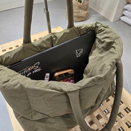 블럭패딩 숄더백