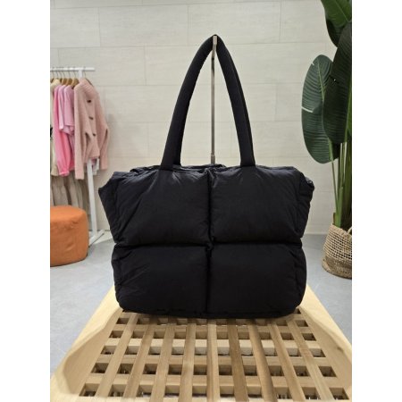 블럭패딩 숄더백