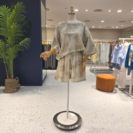 에잇컨셉 물나염 페인팅 어반 반바지 세트