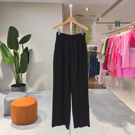 말랑 피아노 플리츠 와이드팬츠